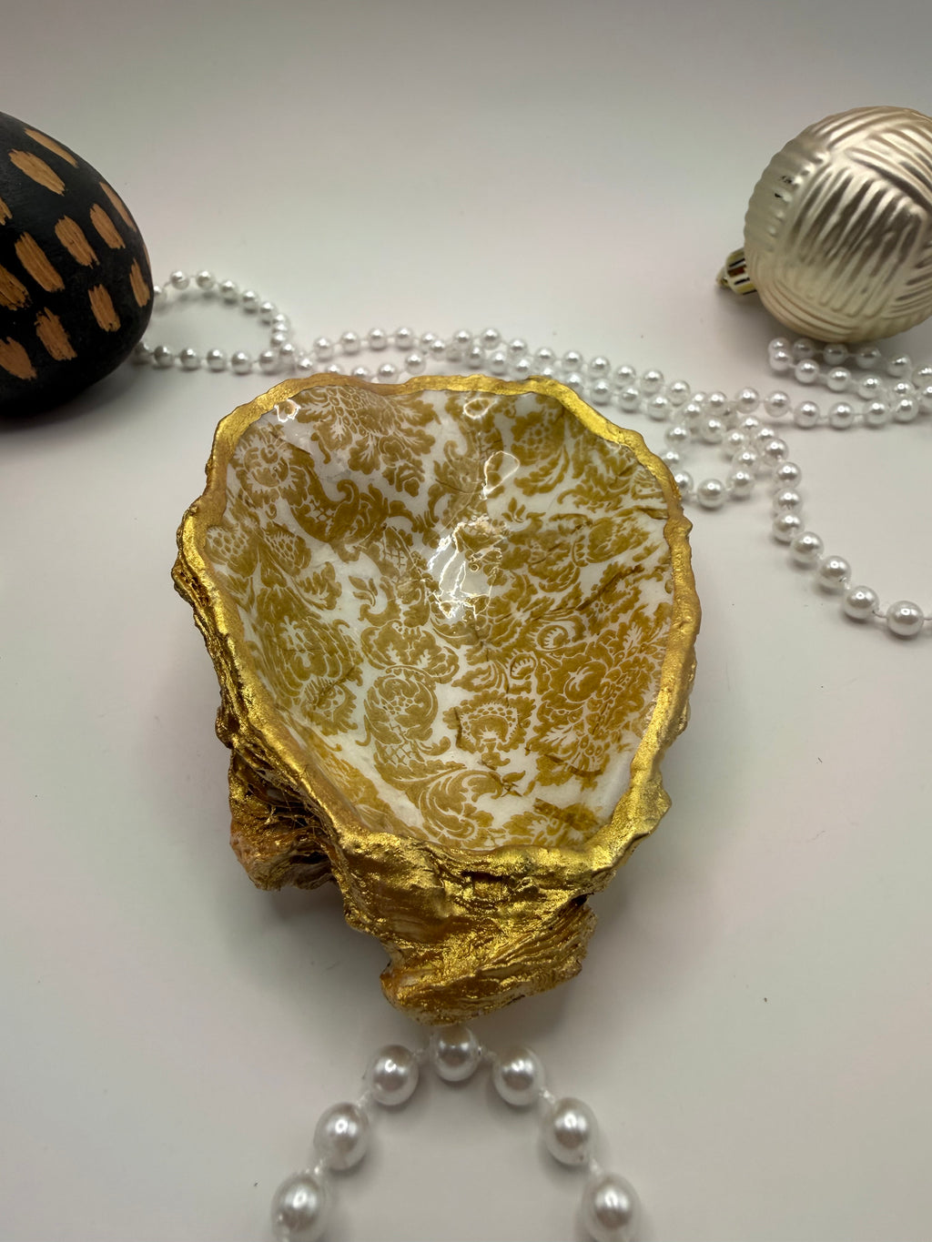 Oyster Trinket Tray – Golden Damask