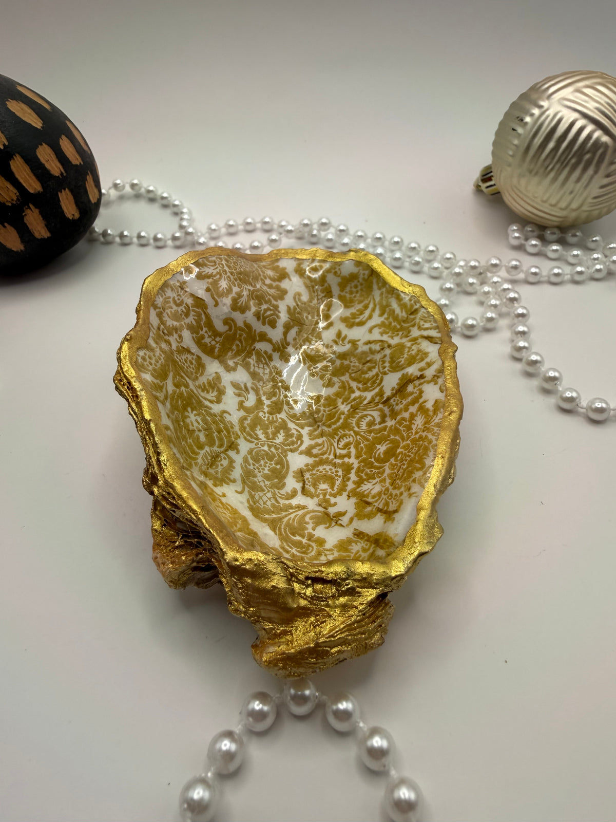 Oyster Trinket Tray – Golden Damask