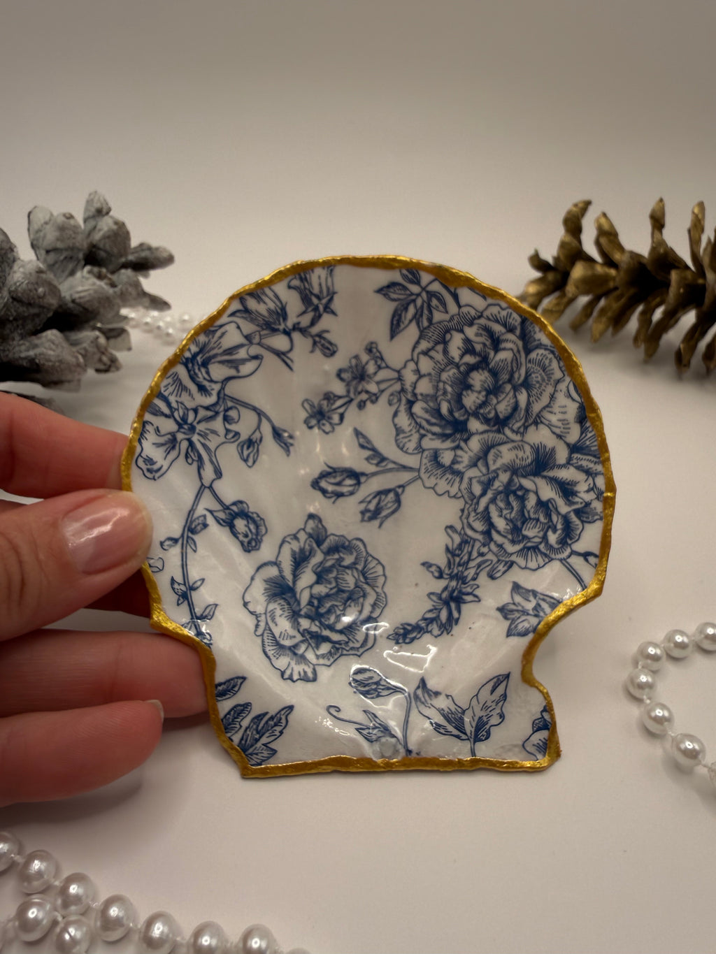 Scallop Trinket Tray - Blue & White French Toile