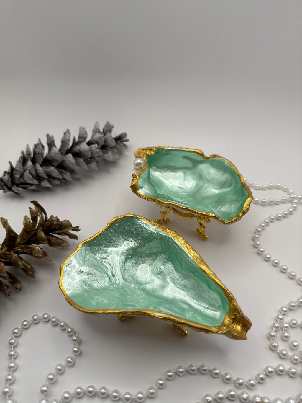 Oyster Trinket Tray with Stand – Sea Glass Green