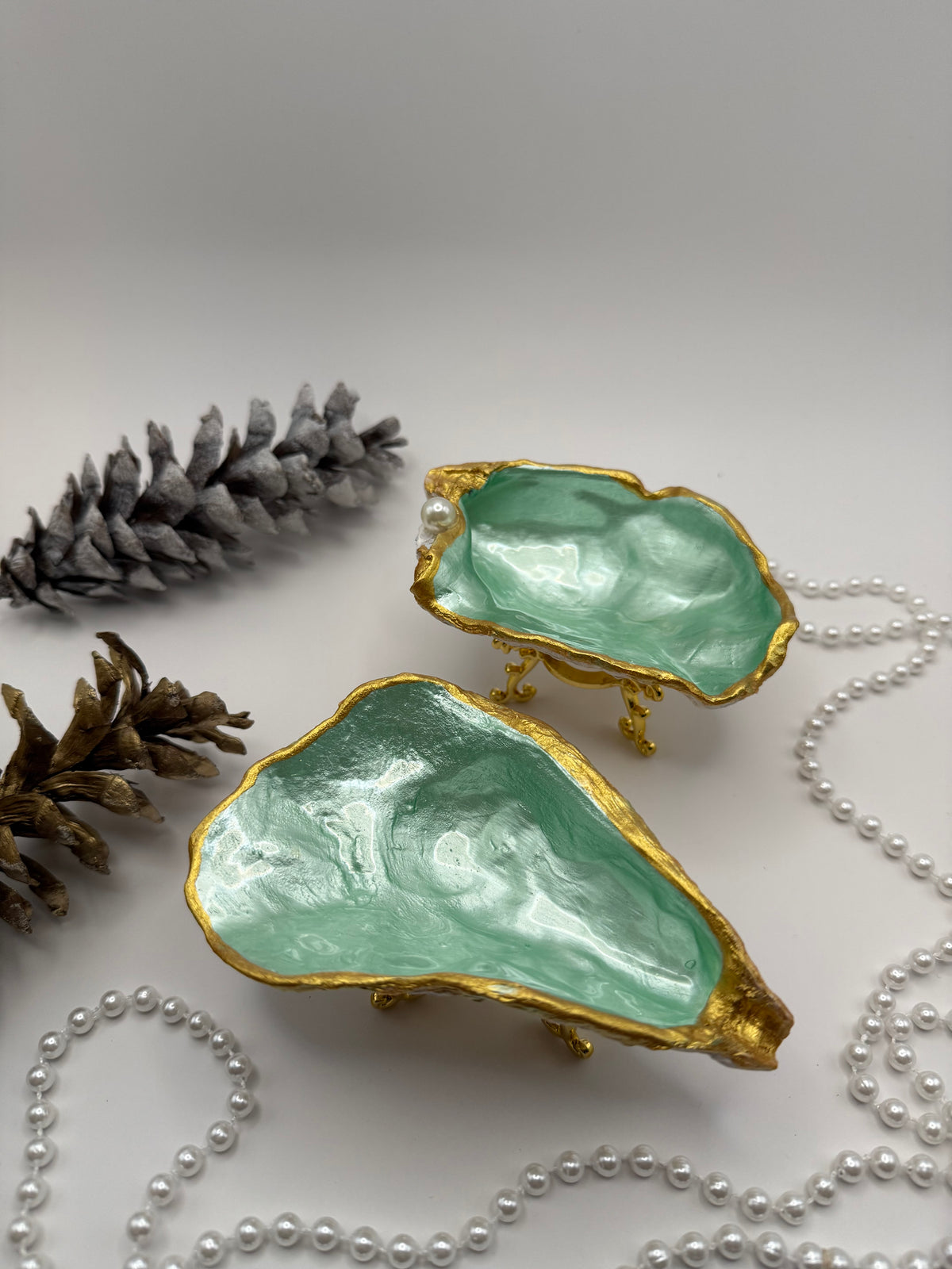 Oyster Trinket Tray with Stand – Sea Glass Green