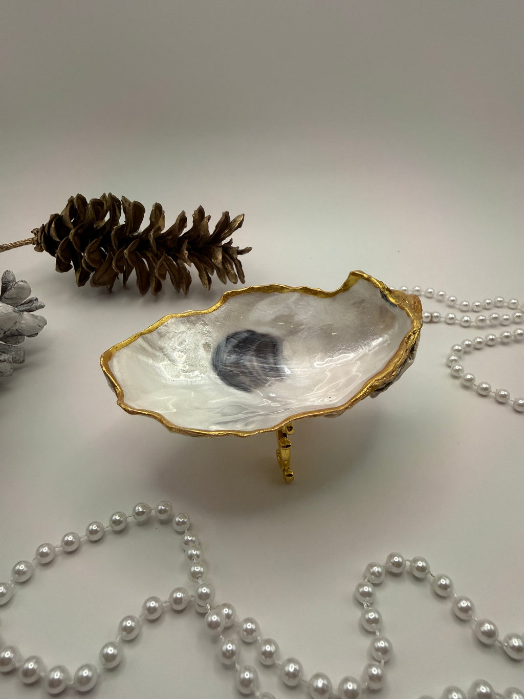 Oyster Trinket Tray with Stand – Natural