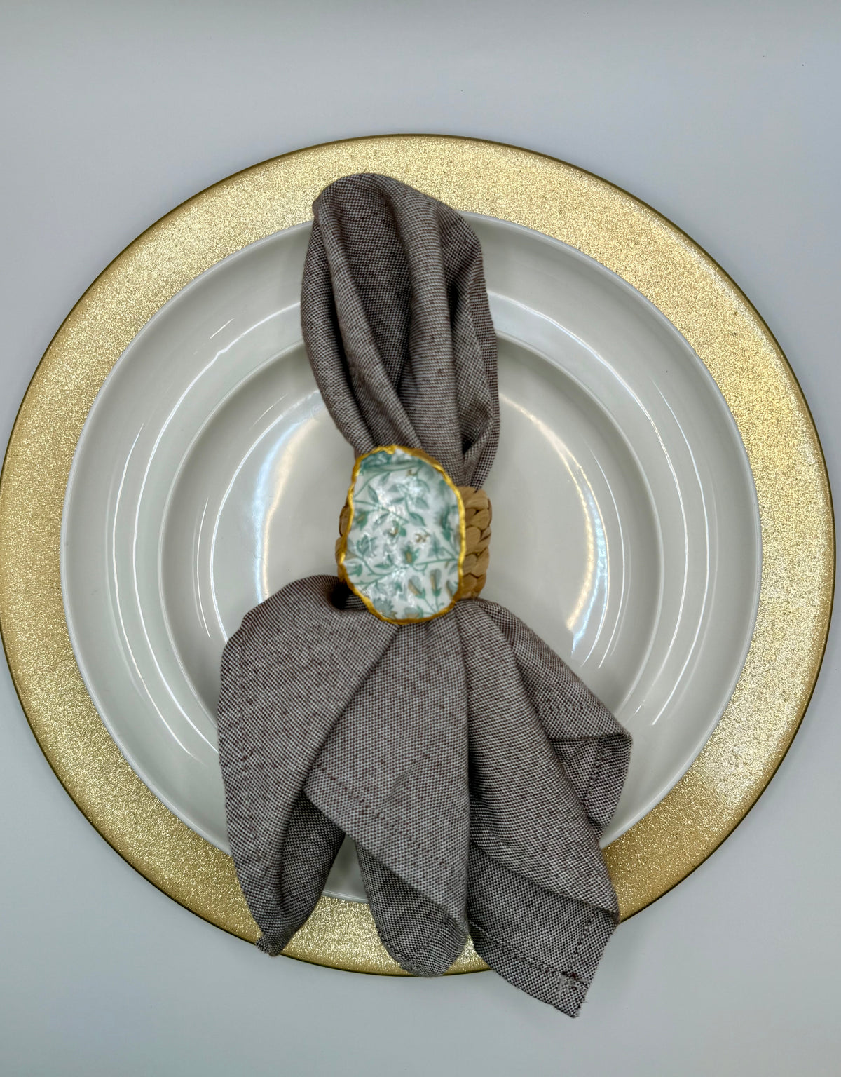 Oyster Shell Napkin Ring – Sage Garden