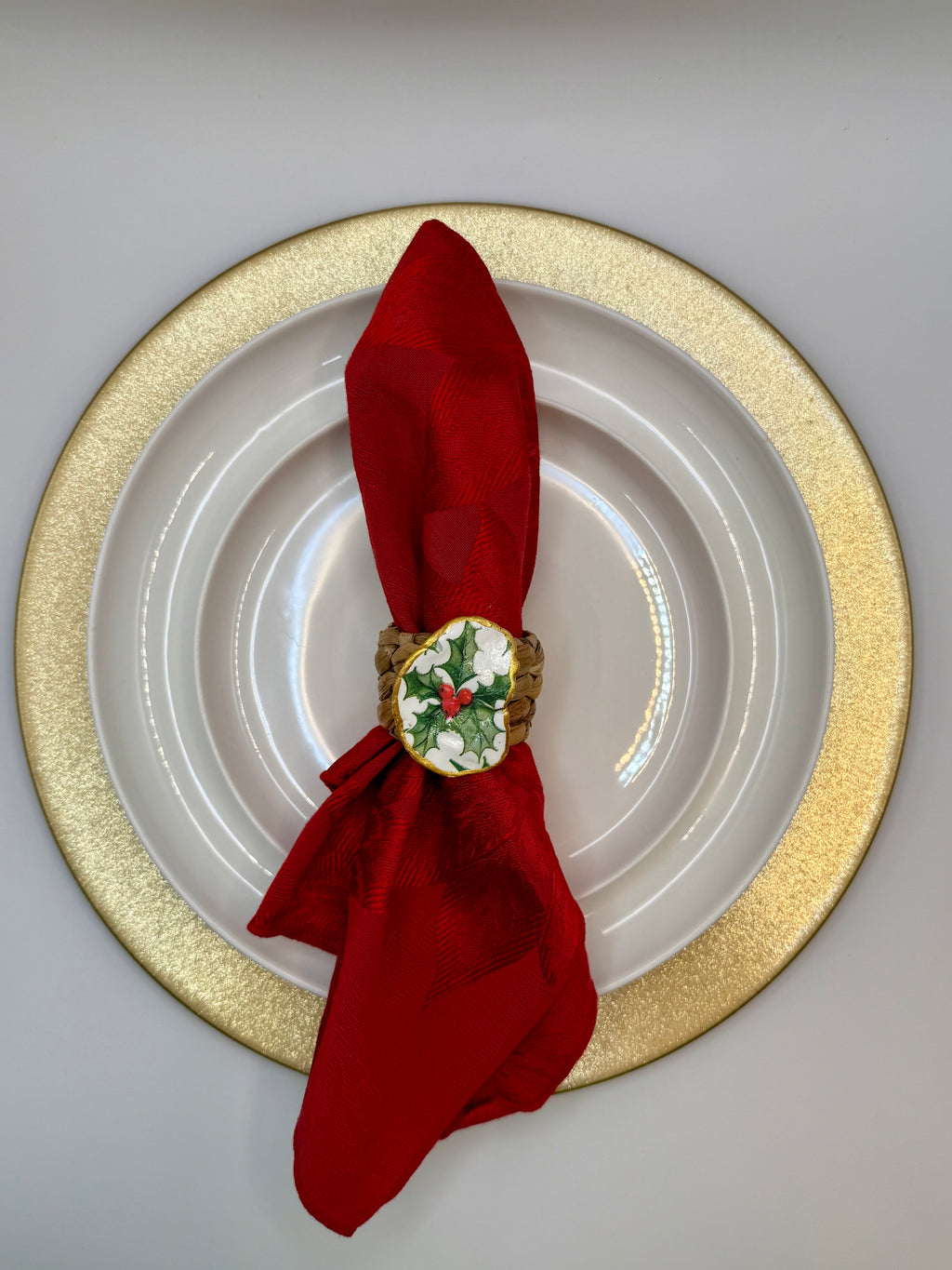Oyster Shell Napkin Ring – Holly & Berries