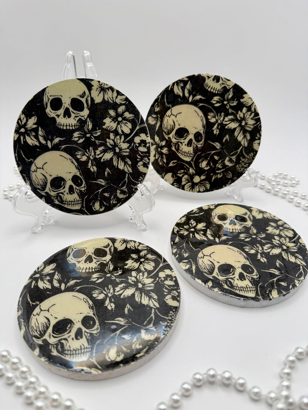 Wood Coaster – Skulls & Blooms