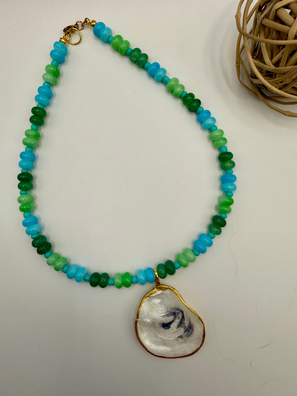 Oyster Shell Beaded Necklace – Tropical Waters