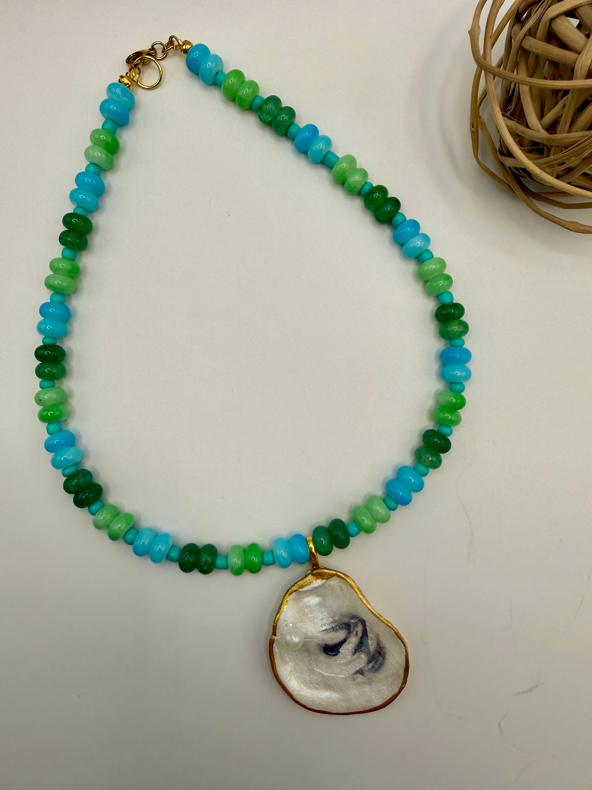 Oyster Shell Beaded Necklace – Tropical Waters