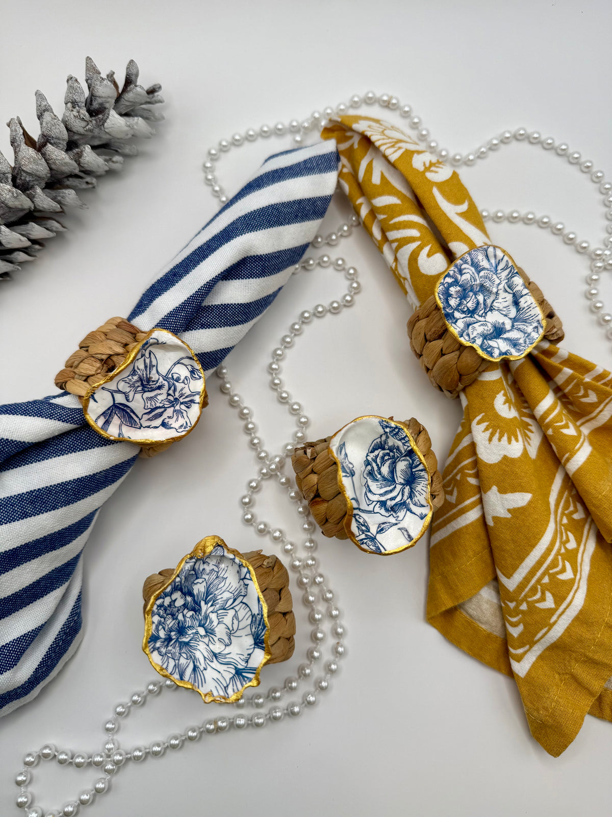 Oyster Shell Napkin Ring – Blue & White French Toile