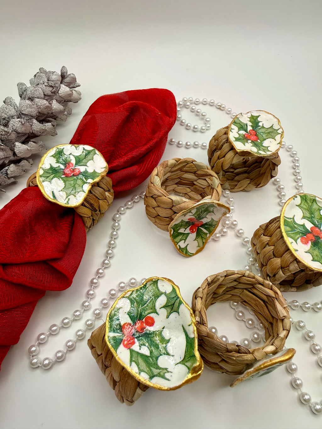 Oyster Shell Napkin Ring – Holly & Berries