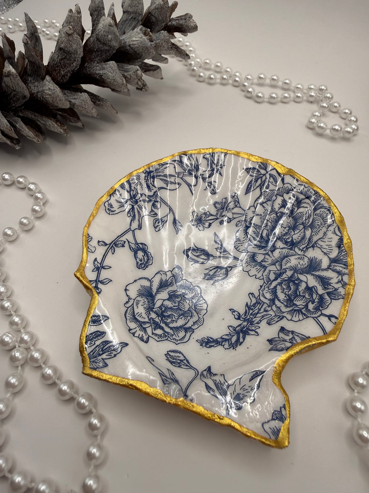 Scallop Trinket Tray - Blue & White French Toile