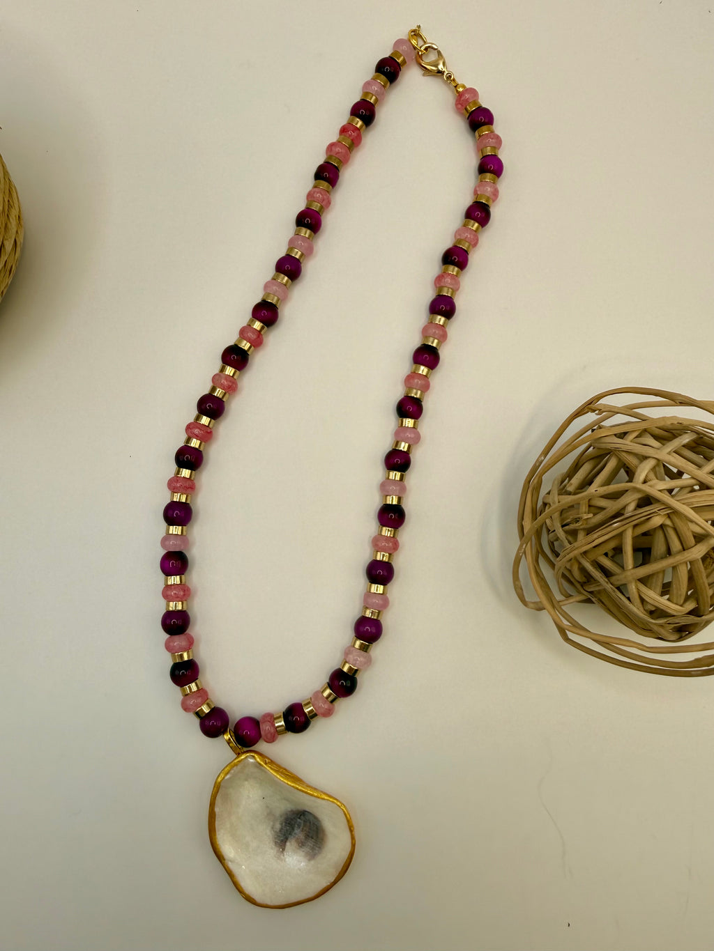 Oyster Shell Beaded Necklace – Berry Bliss