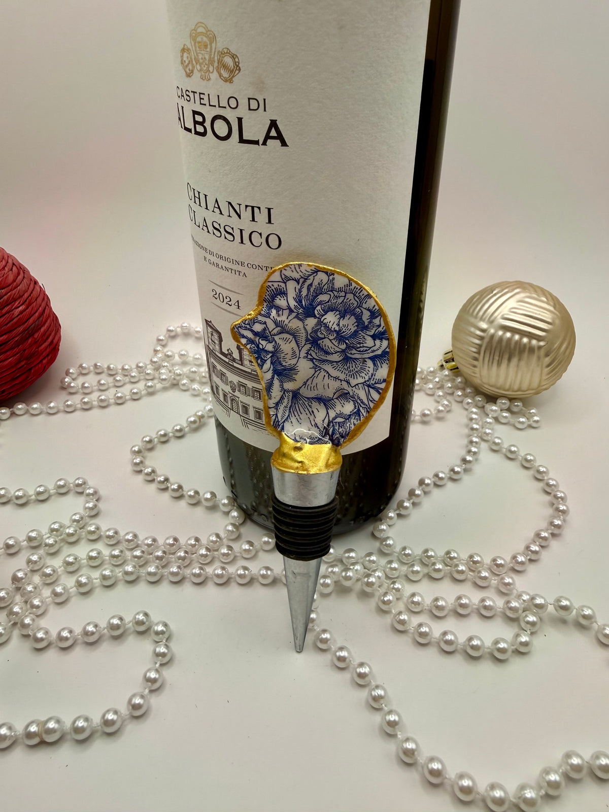 Oyster Shell Wine Stopper – Blue & White French Toile