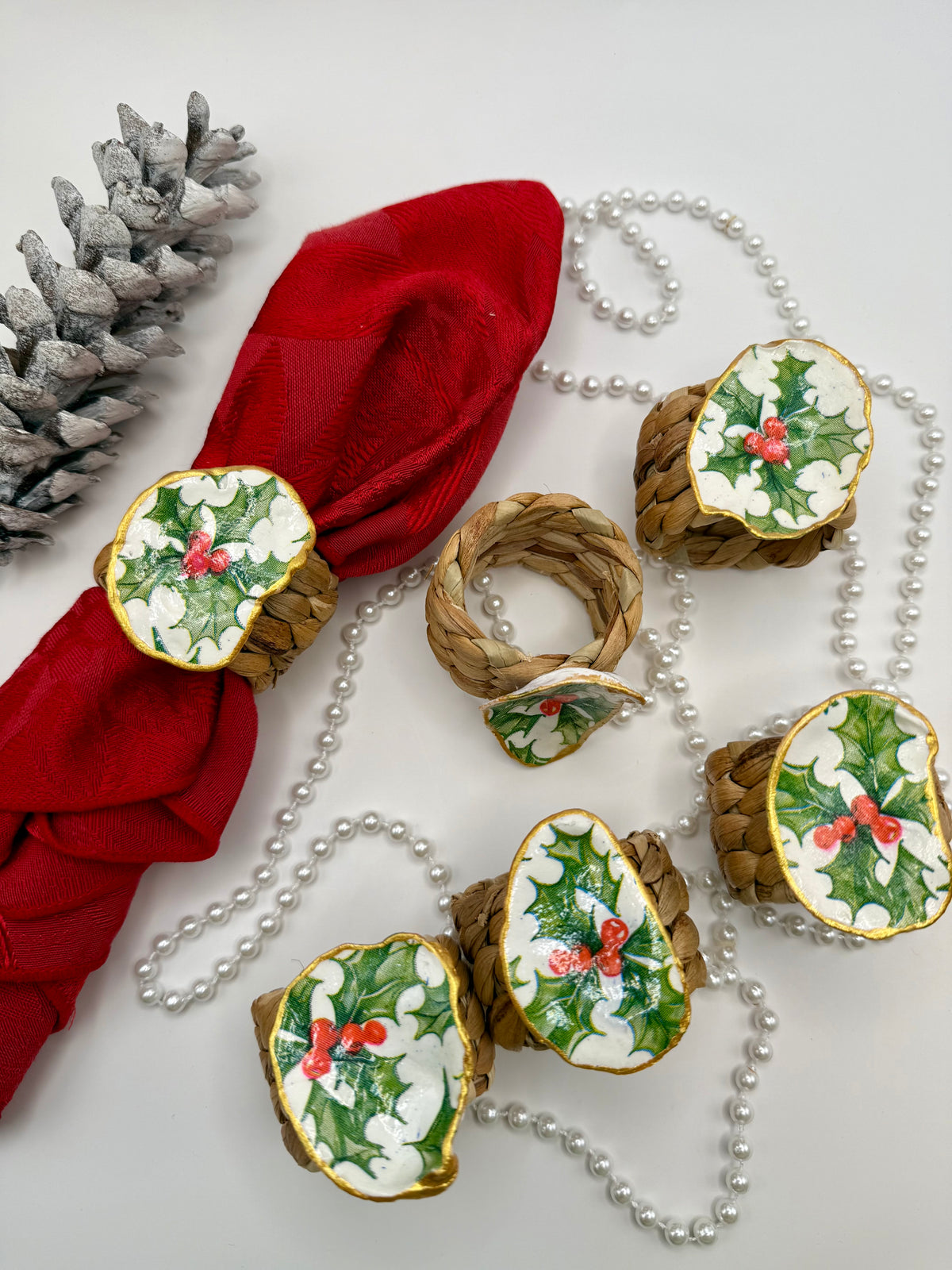 Oyster Shell Napkin Ring – Holly & Berries