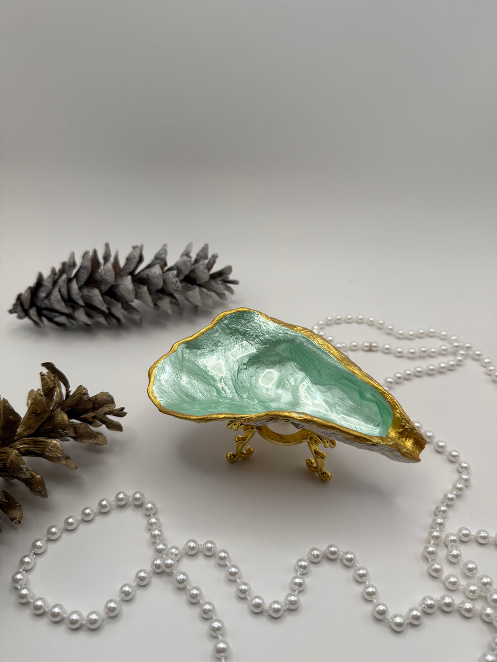 Oyster Trinket Tray with Stand – Sea Glass Green
