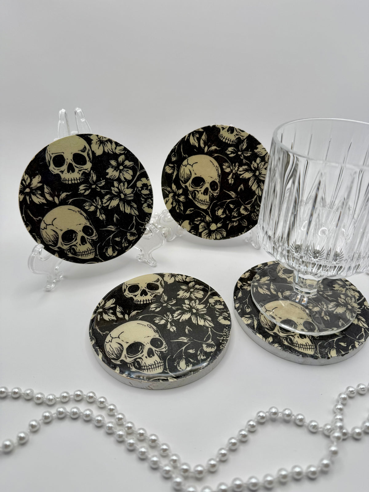 Wood Coaster – Skulls & Blooms