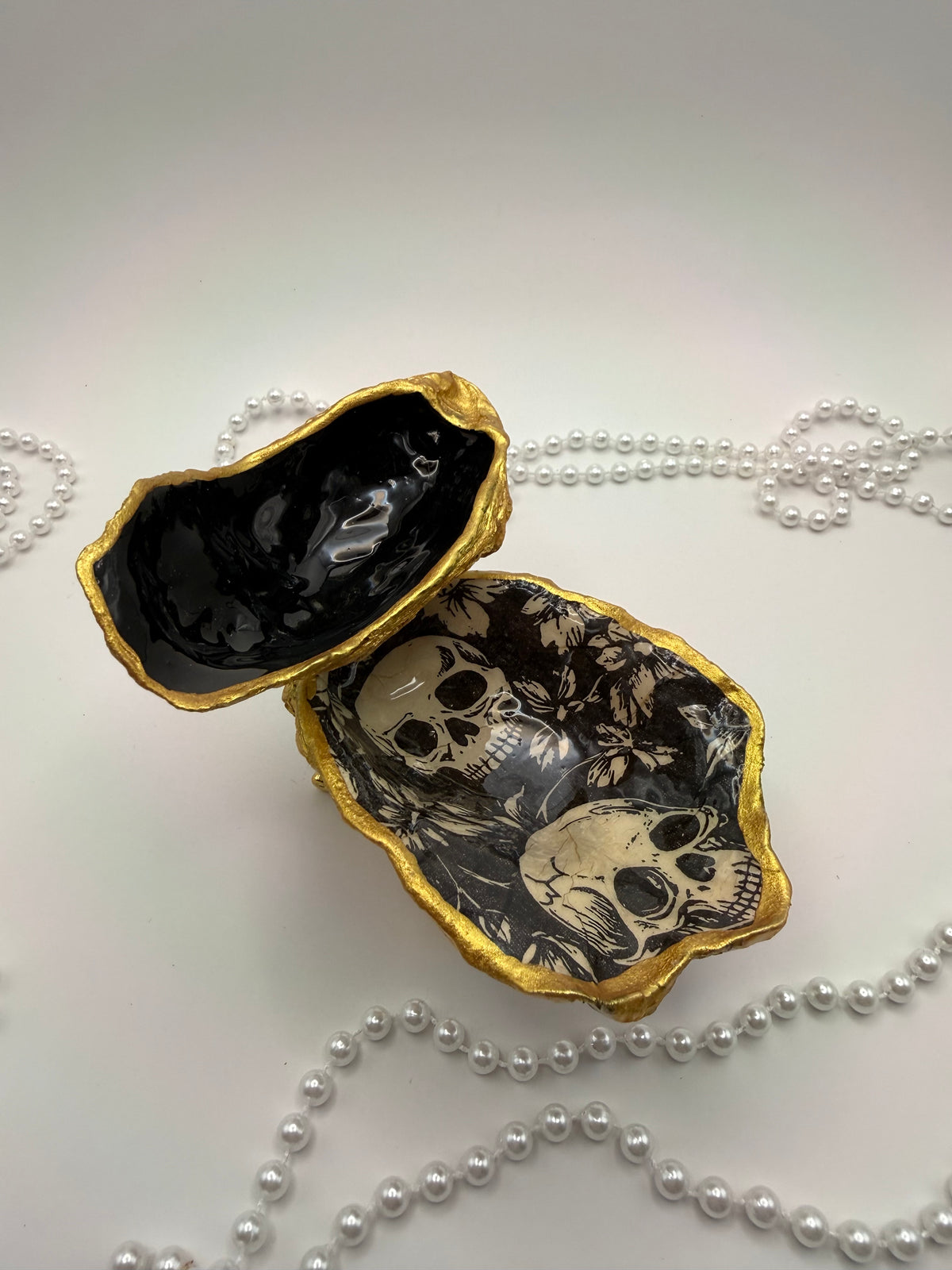 Double Oyster Trinket Tray – Skulls & Blooms