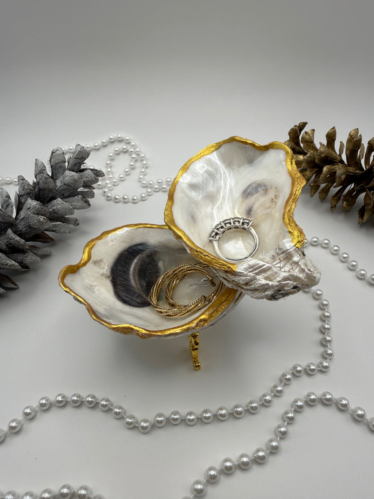 Double Oyster Trinket Tray – Natural