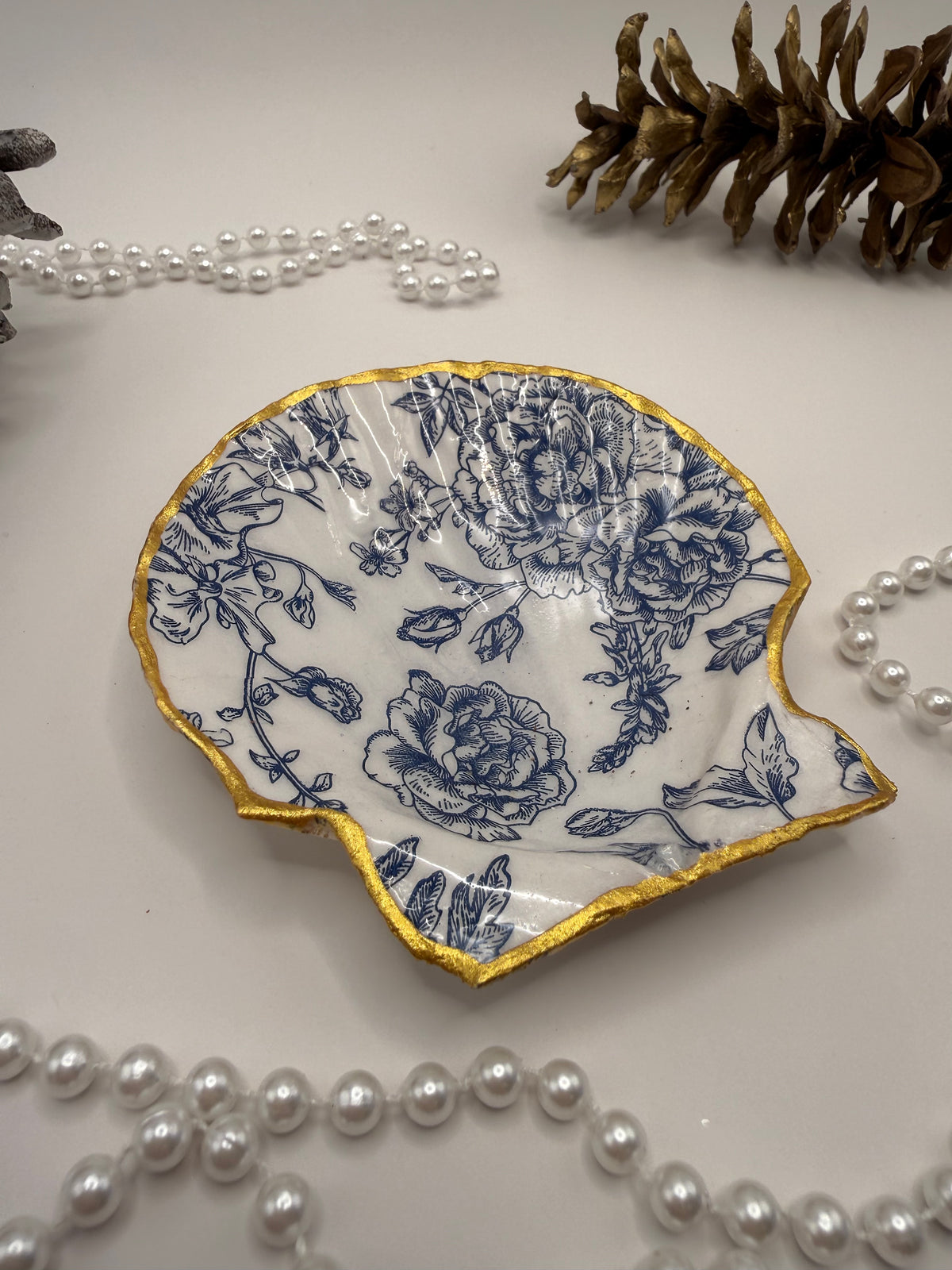 Scallop Trinket Tray - Blue & White French Toile