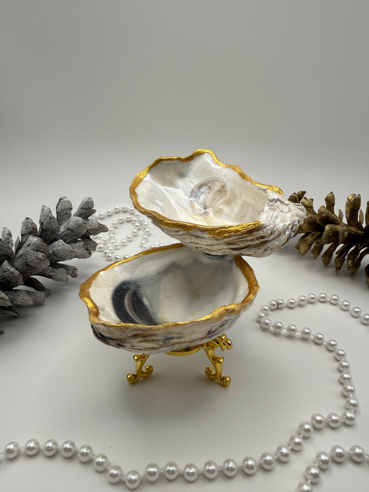 Double Oyster Trinket Tray – Natural