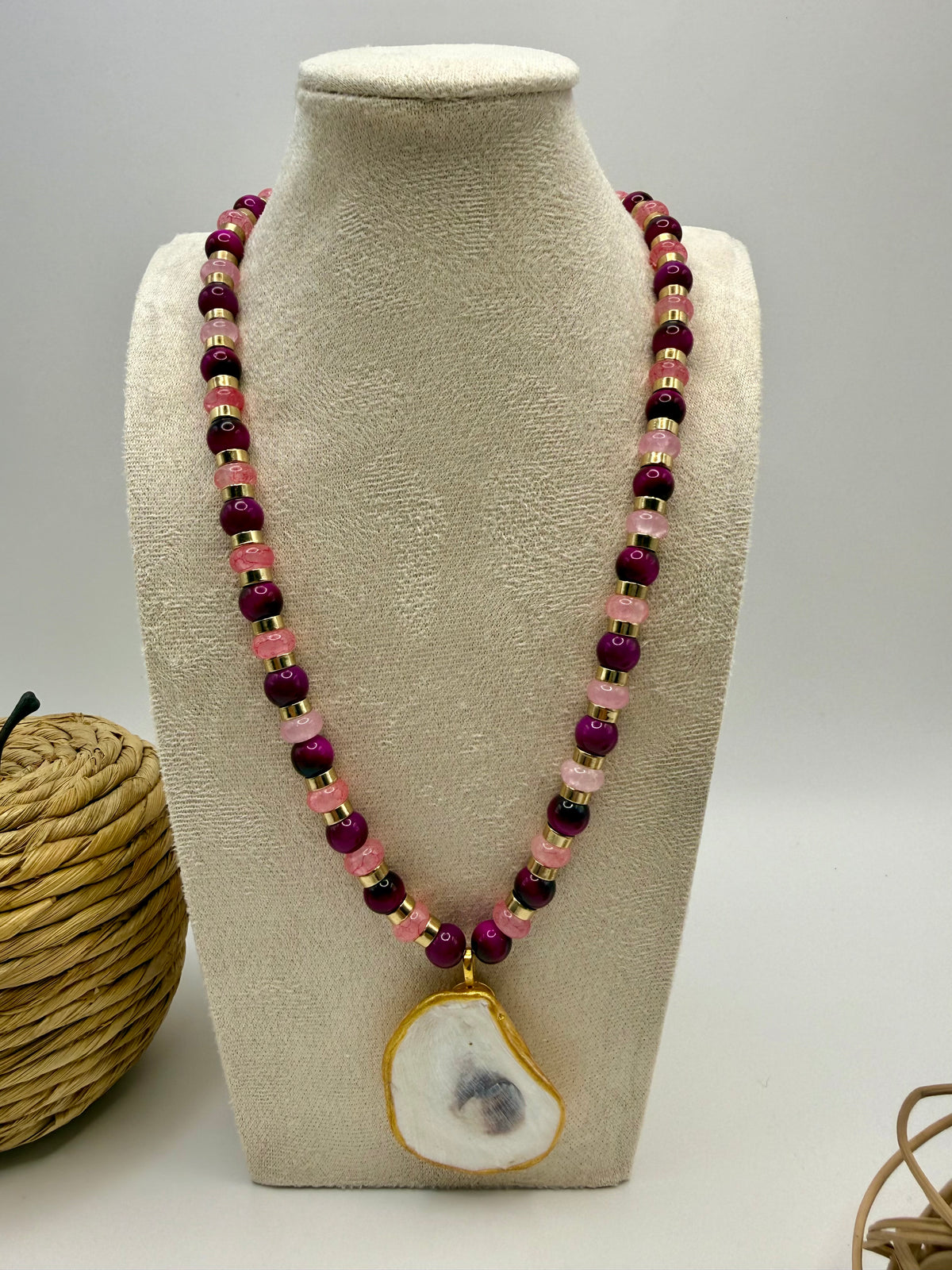Oyster Shell Beaded Necklace – Berry Bliss