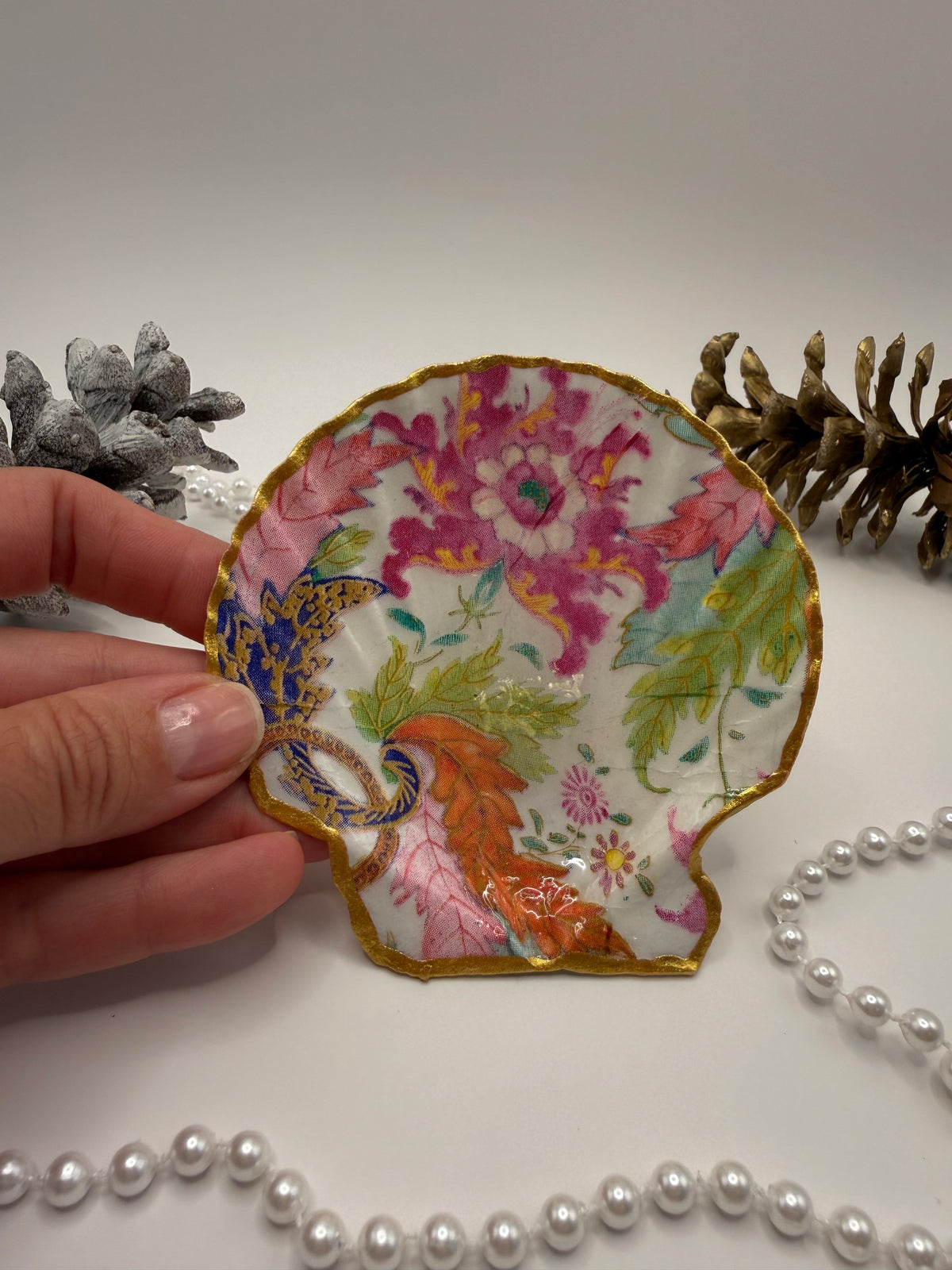 Scallop Trinket Tray - Boho Blooms