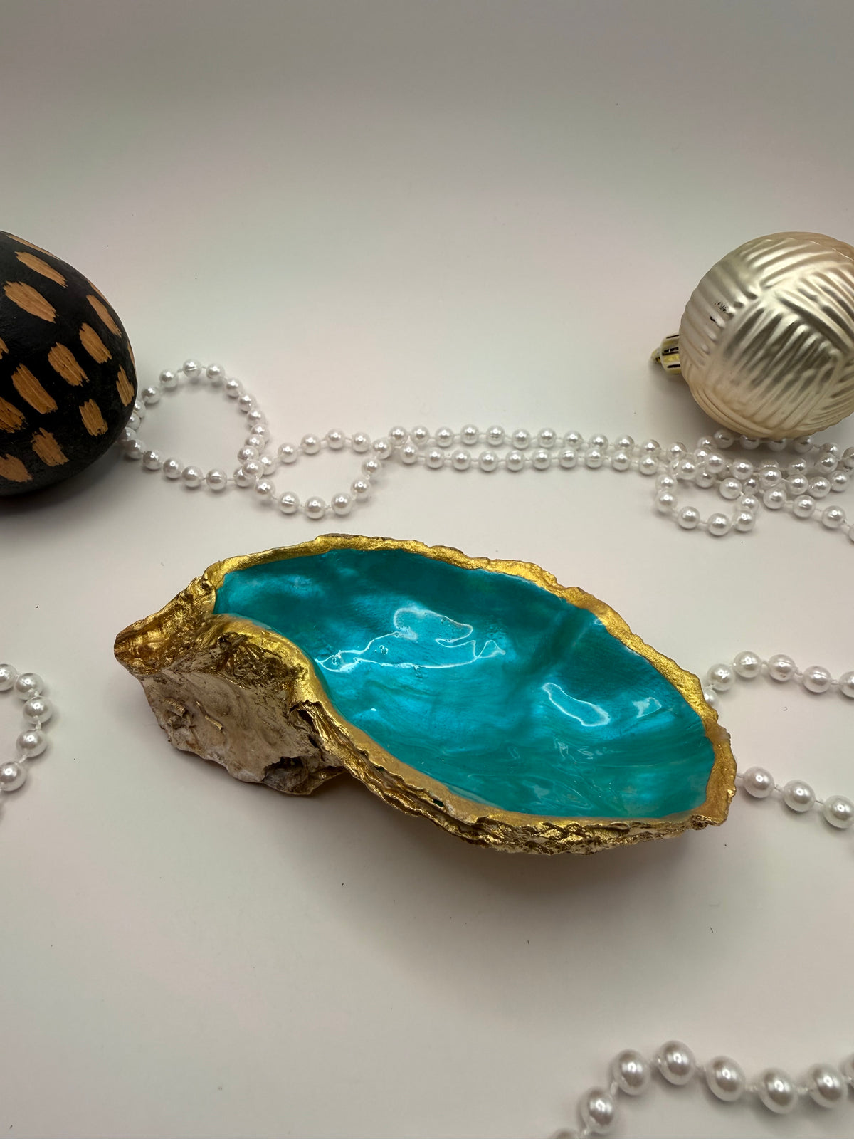 Oyster Trinket Tray with Stand – Tropical Turquoise