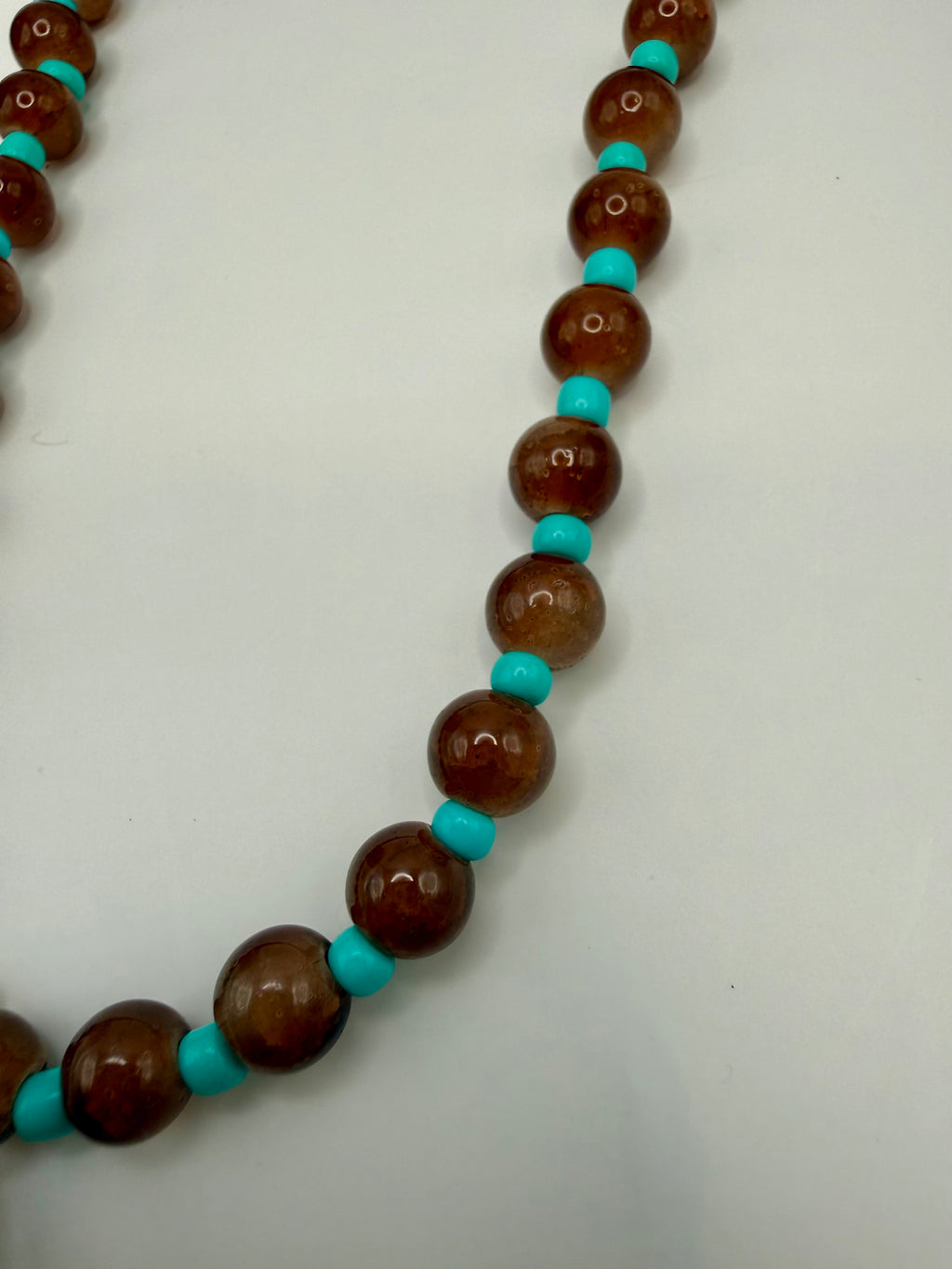 Oyster Shell Beaded Necklace – Turquoise & Amber