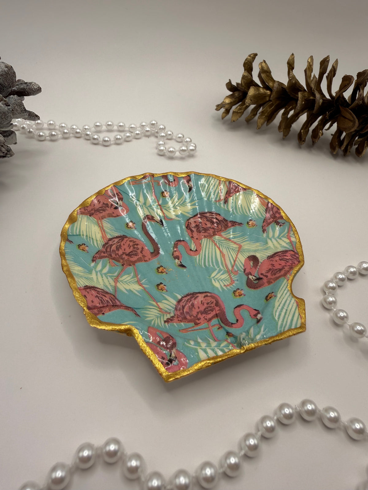 Scallop Trinket Tray - Tropical Flamingos