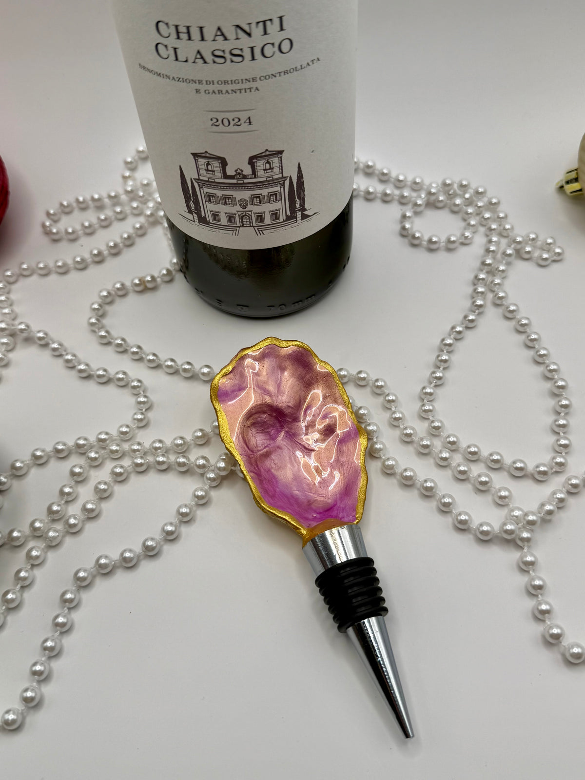 Oyster Shell Wine Stopper – Pink Amethyst