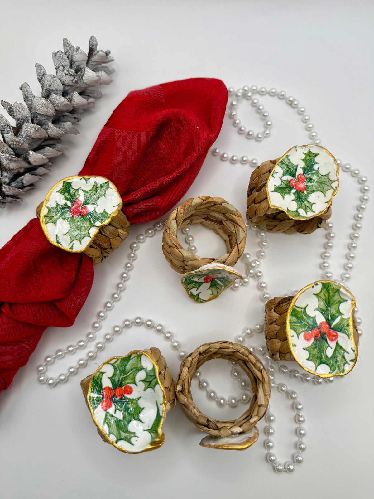 Oyster Shell Napkin Ring – Holly & Berries
