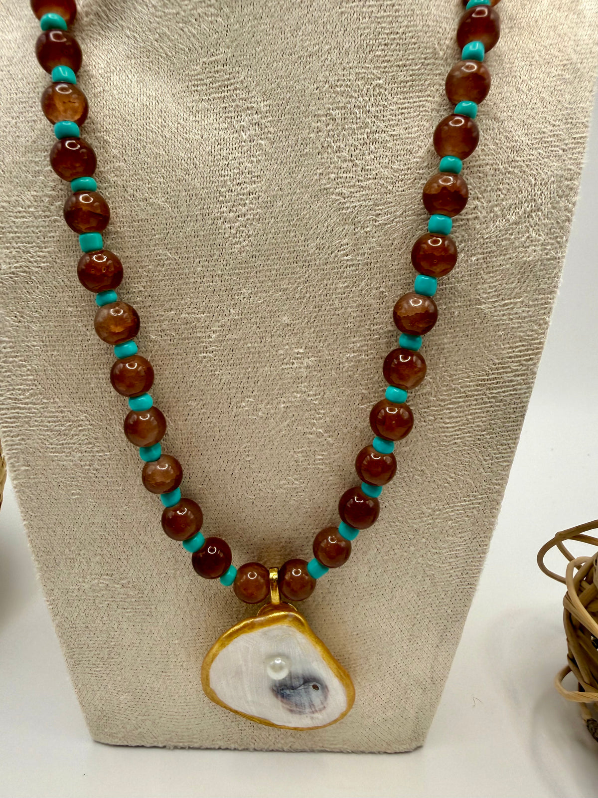 Oyster Shell Beaded Necklace – Turquoise & Amber