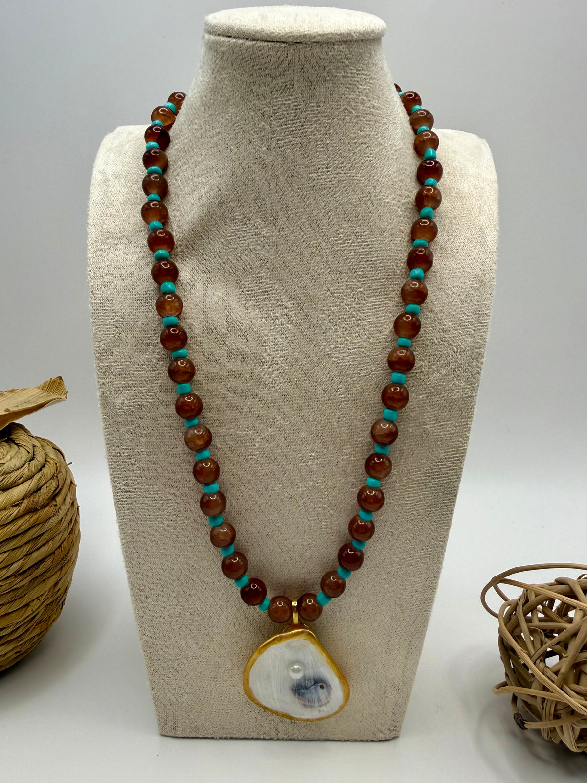 Oyster Shell Beaded Necklace – Turquoise & Amber