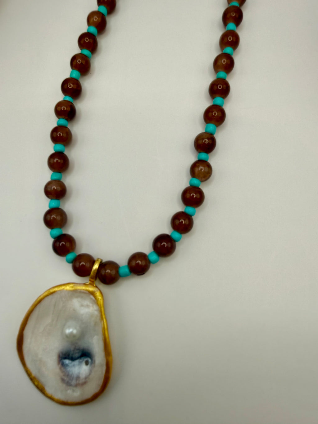 Oyster Shell Beaded Necklace – Turquoise & Amber