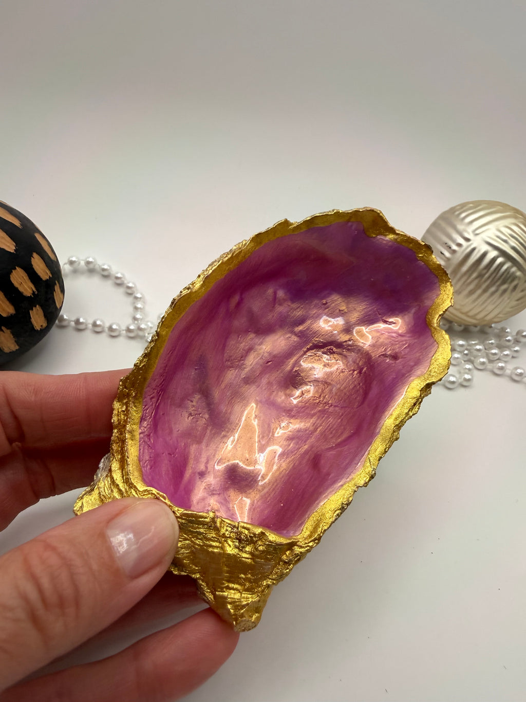 Oyster Trinket Tray – Metallic Fuchsia