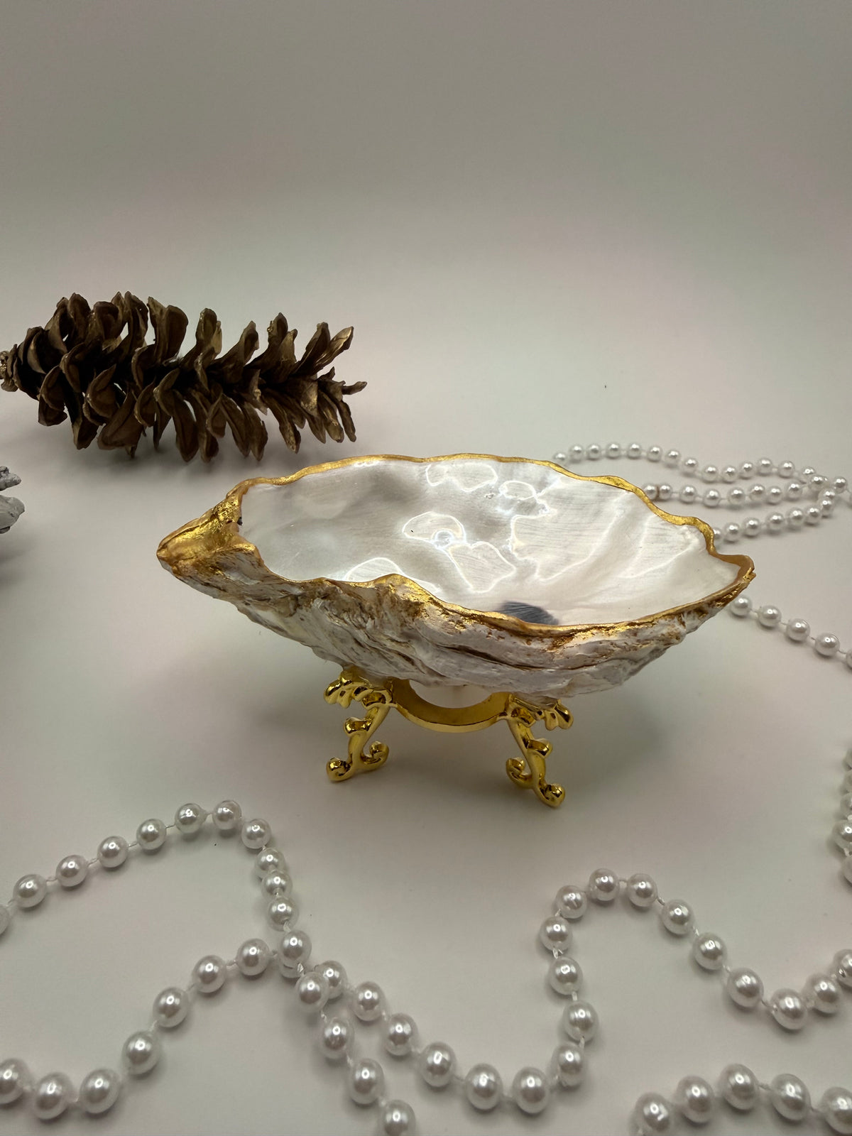 Oyster Trinket Tray with Stand – Natural