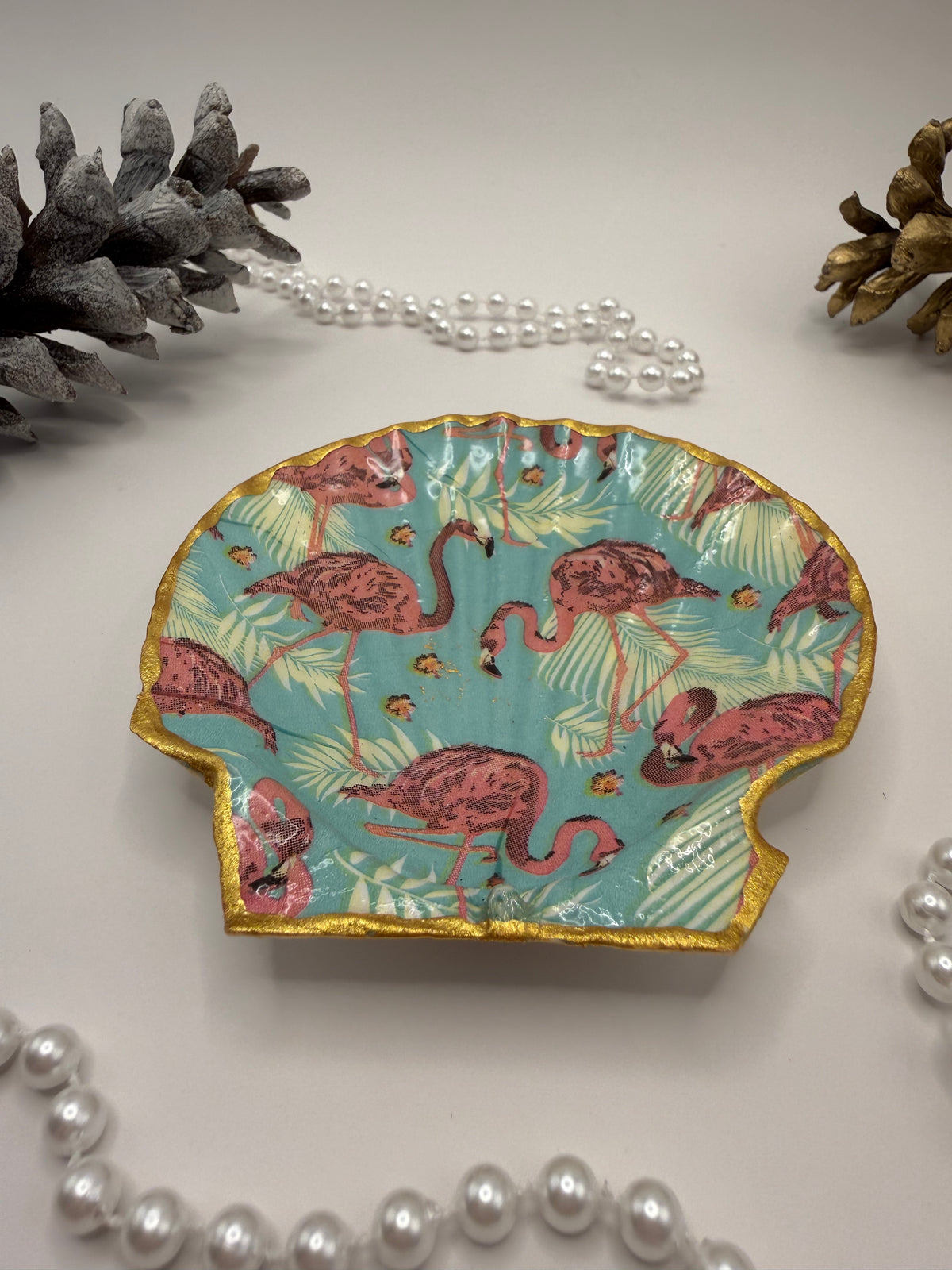 Scallop Trinket Tray - Tropical Flamingos