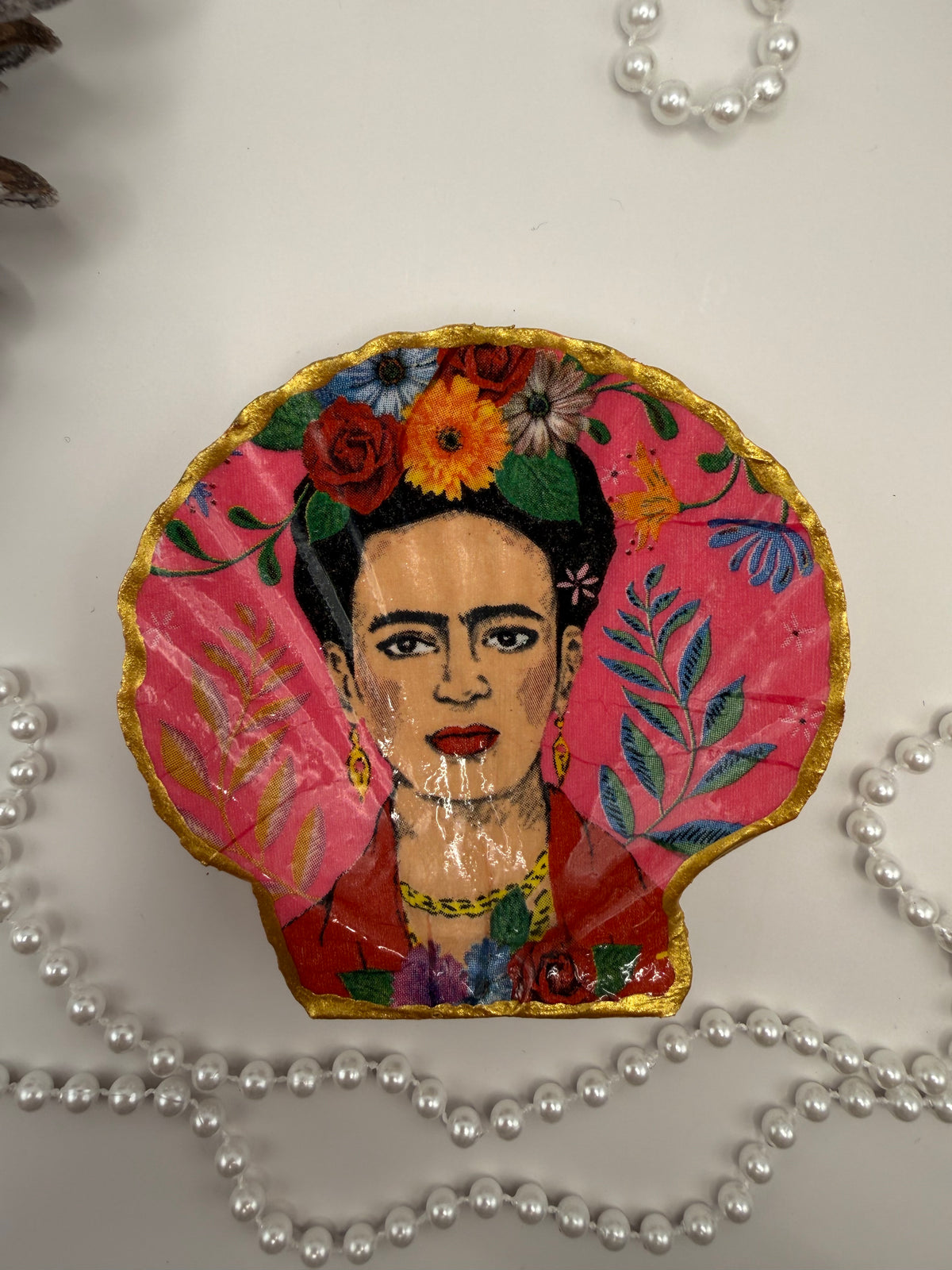 Scallop Trinket Tray - Frida in Bloom