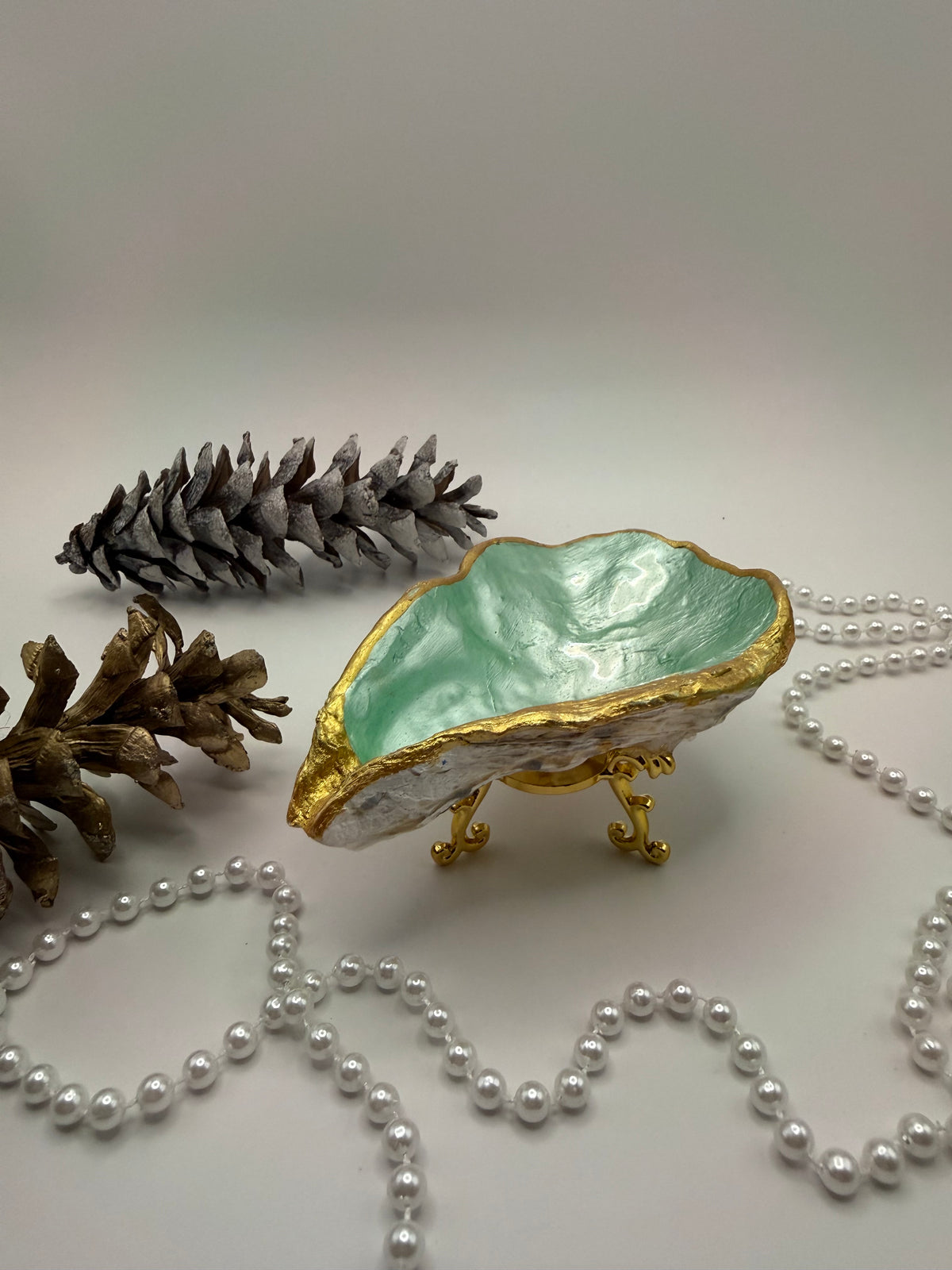 Oyster Trinket Tray with Stand – Sea Glass Green