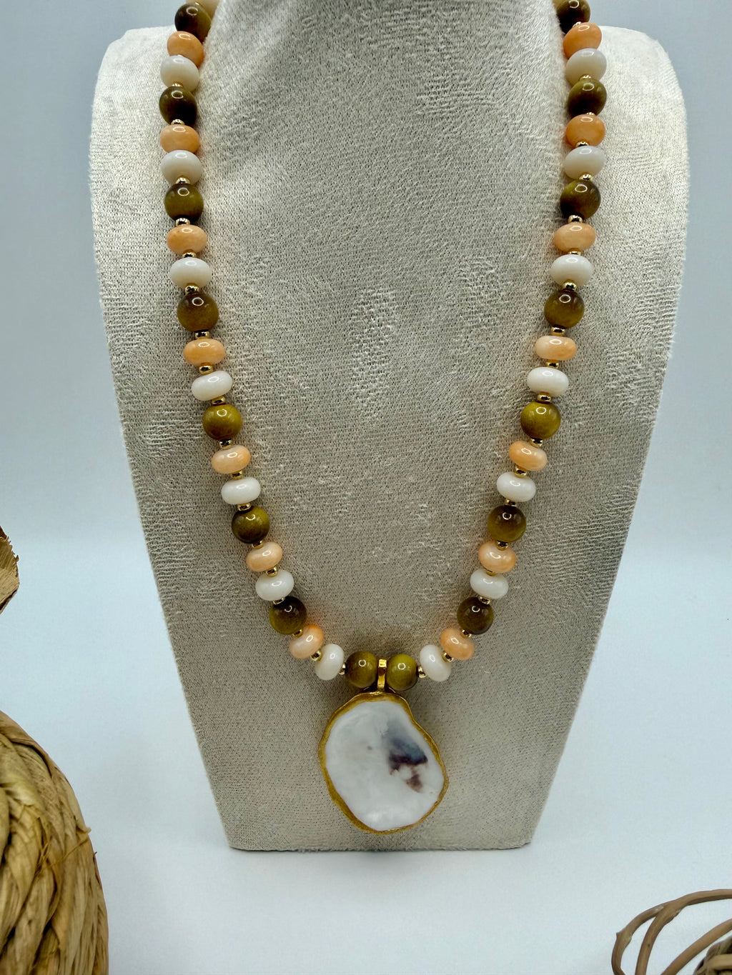 Oyster Shell Beaded Necklace – Bohemian Earth