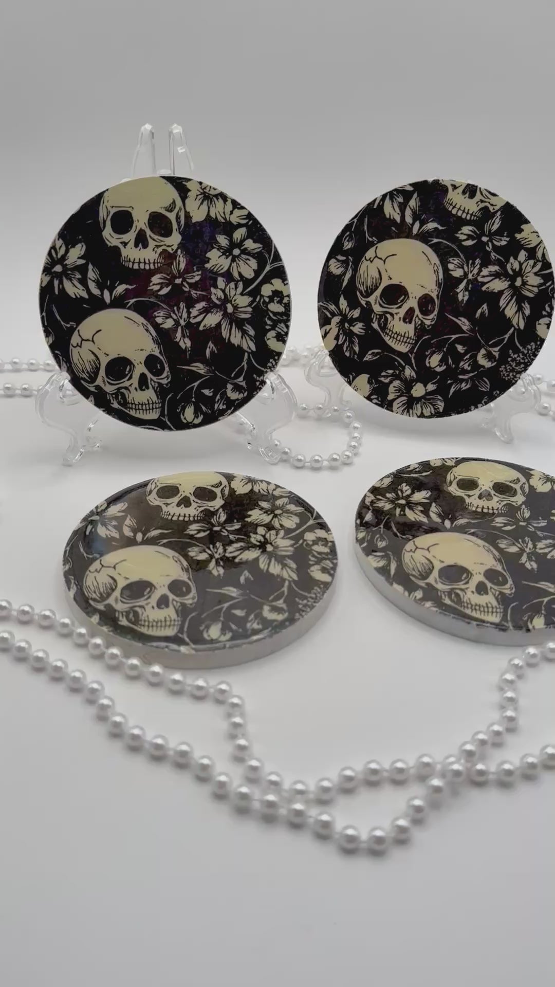 Wood Coaster – Skulls & Blooms